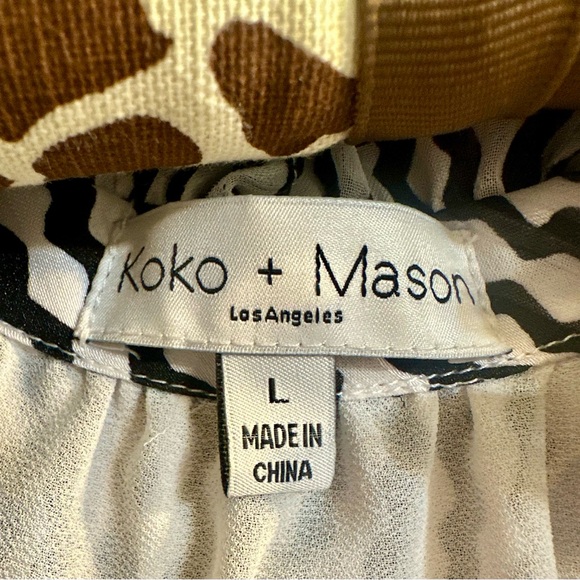 Chic Black and White Women's Blouse - Picture 3 of 3